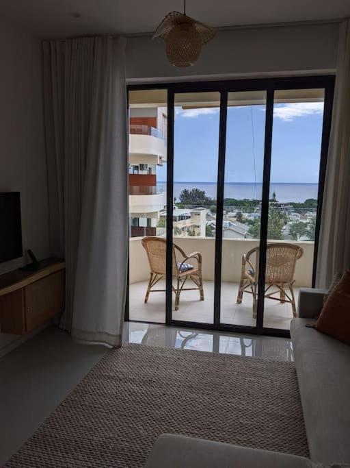 Seaview Serenity Apartment Flic en Flac Экстерьер фото