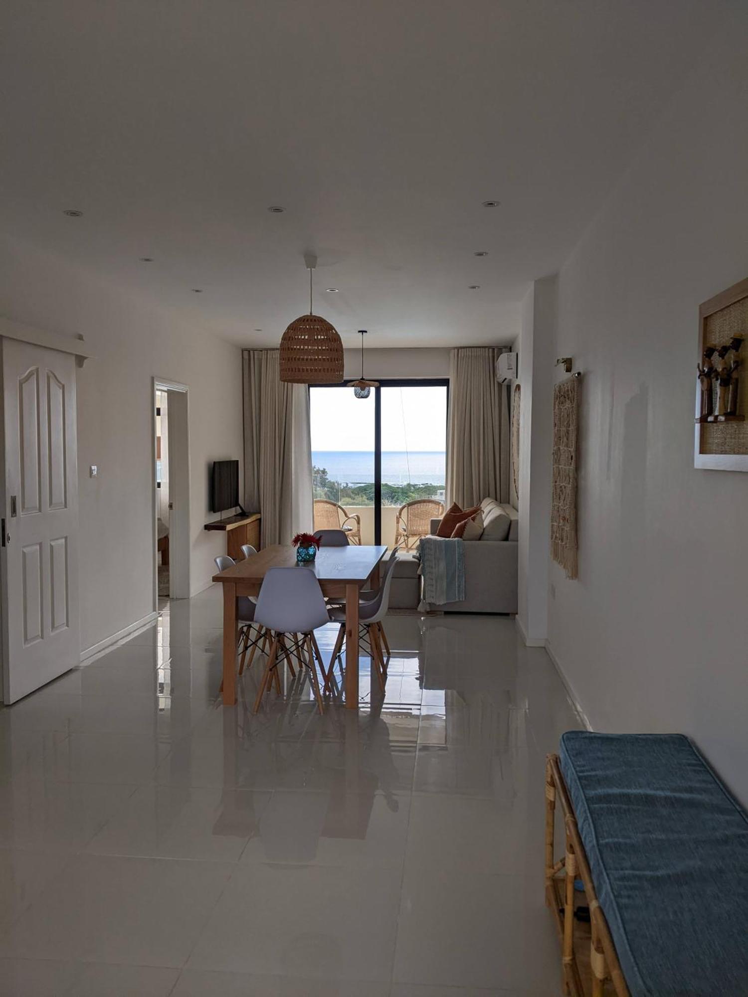 Seaview Serenity Apartment Flic en Flac Экстерьер фото