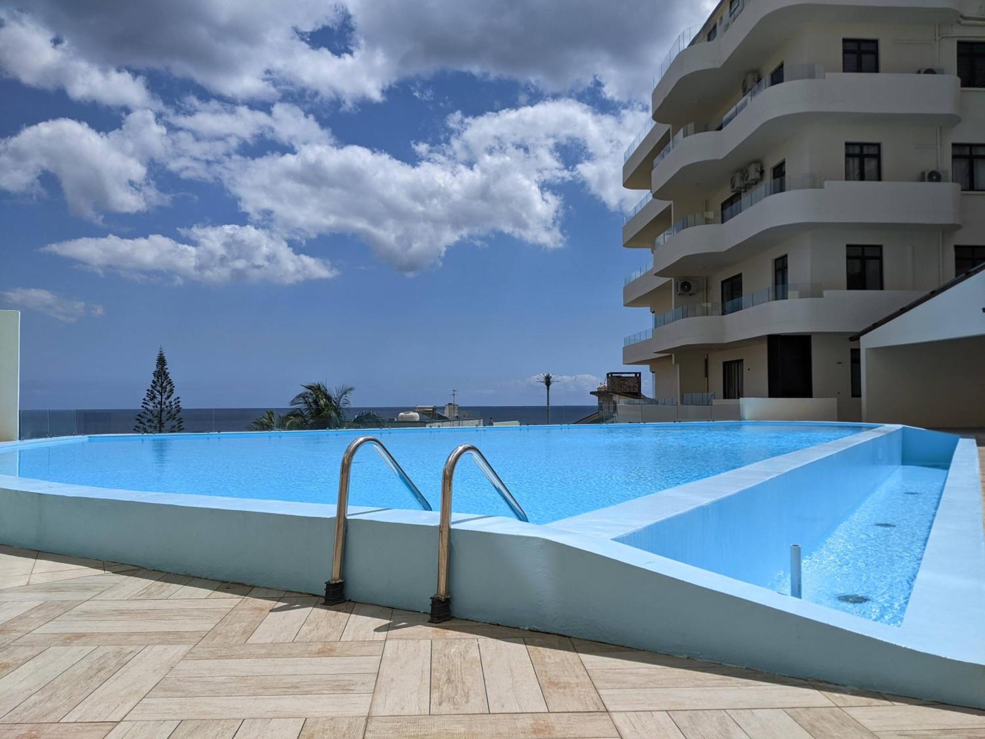 Seaview Serenity Apartment Flic en Flac Экстерьер фото